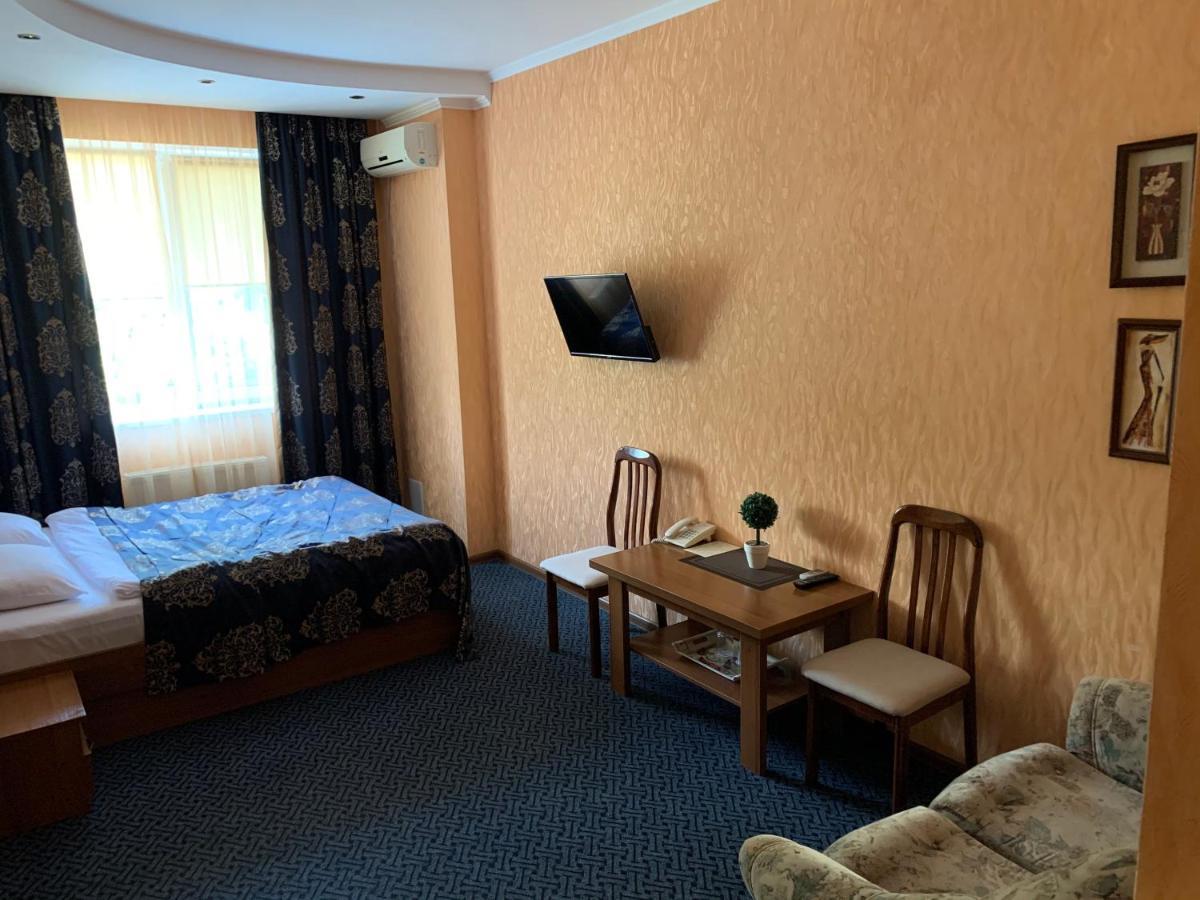 Hotel Dobrodiy Vinnitsa Eksteriør bilde