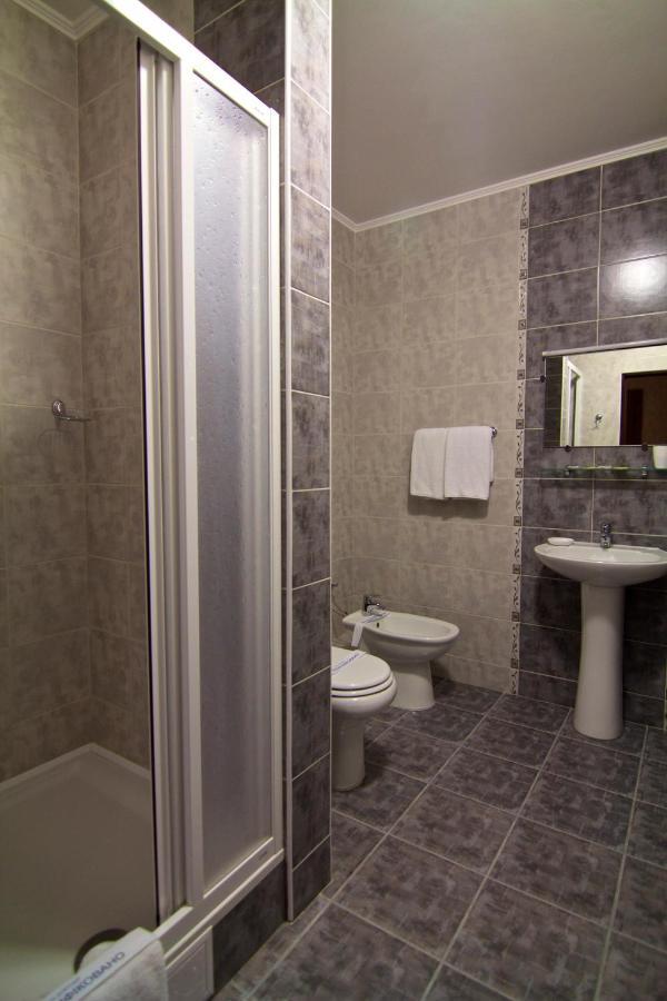 Hotel Dobrodiy Vinnitsa Eksteriør bilde